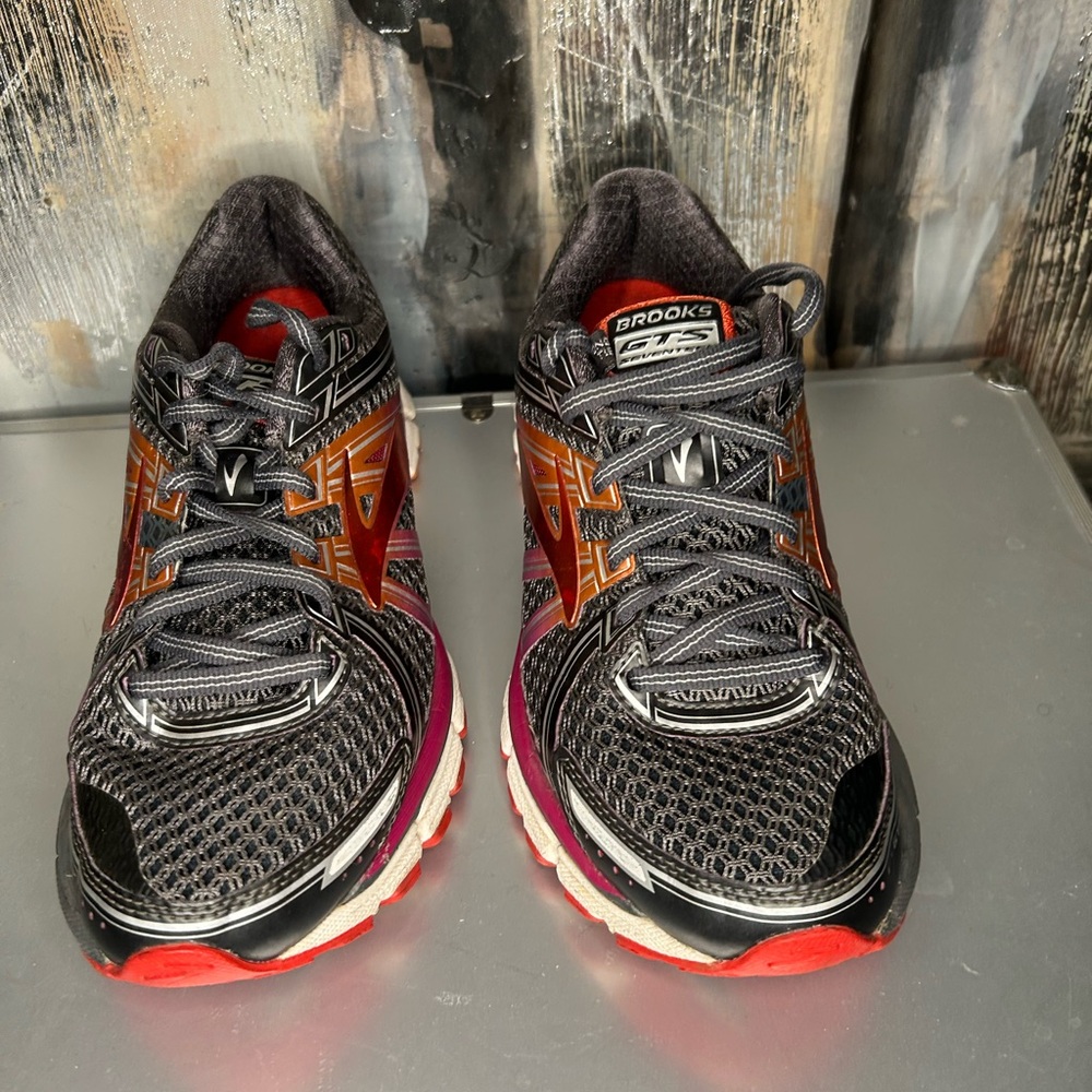 Brooks Black and Red Athletic Shoes with Breathable Mesh